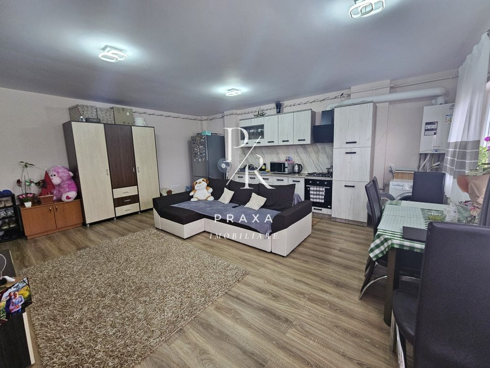 OPORTUNITATE!  Apartament 2 camere, mobilat, parcare, etaj intermediar, Terra!