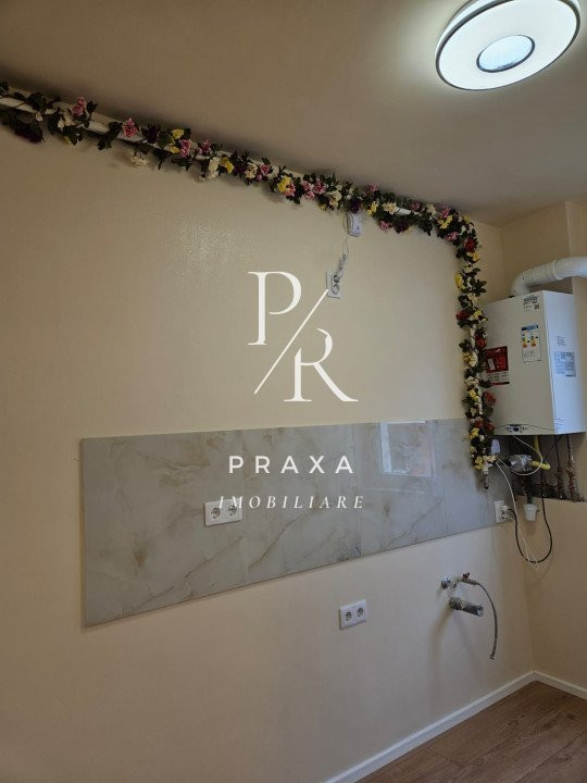 Apartament 2 camere, decomandat, etaj intermediar, parcare, zona Eroilor!