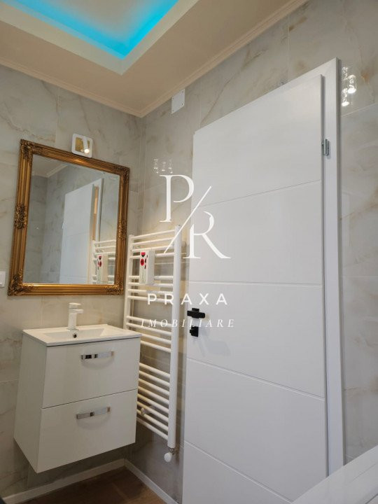 Apartament 2 camere, decomandat, etaj intermediar, parcare, zona Eroilor!