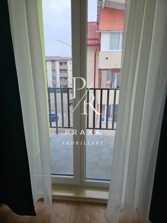 Apartament 2 camere, decomandat, etaj intermediar, parcare, zona Eroilor!