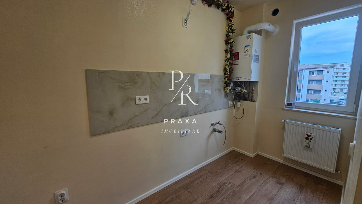 Apartament 2 camere, decomandat, etaj intermediar, parcare, zona Eroilor!