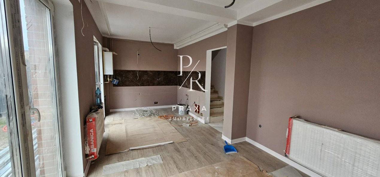 Casa 4 camere, 82 mp, terasa 40 mp, gradina, parcare la cerere, zona Iazului!