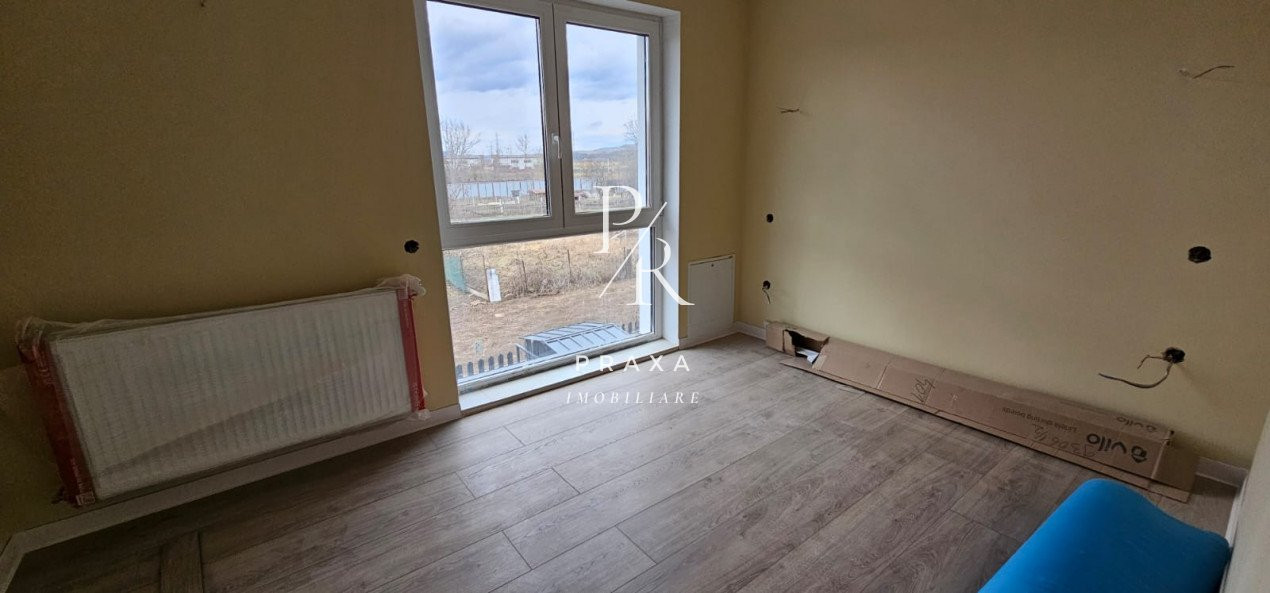 Casa 4 camere, 82 mp, terasa 40 mp, gradina, parcare la cerere, zona Iazului!