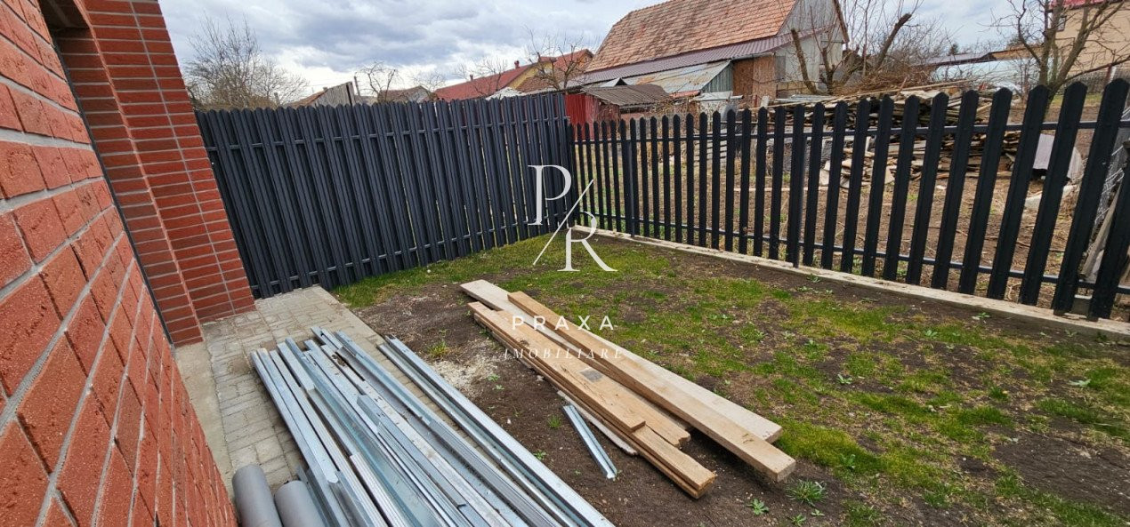 Casa 4 camere, 82 mp, terasa 40 mp, gradina, parcare la cerere, zona Iazului!