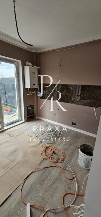 Casa 4 camere, 82 mp, terasa 40 mp, gradina, parcare la cerere, zona Iazului!