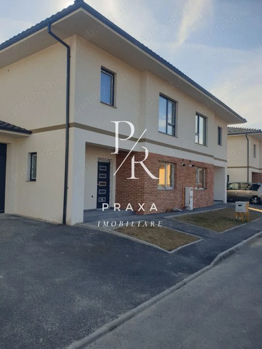 Casa tip duplex semifinisata, P+1, garaj, complex cu drum privat, zona Crisan!