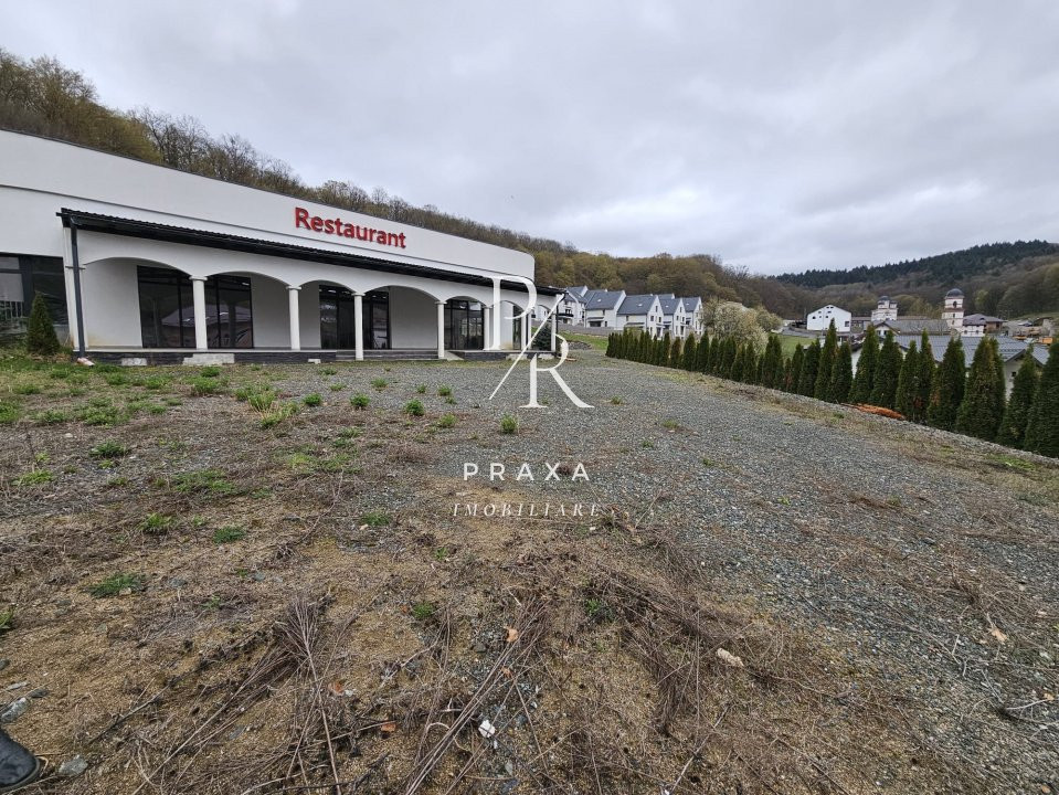 EXCLUSIVITATE! Teren de vanzare, 5.000 mp+ Restaurant mobilat si utilat!