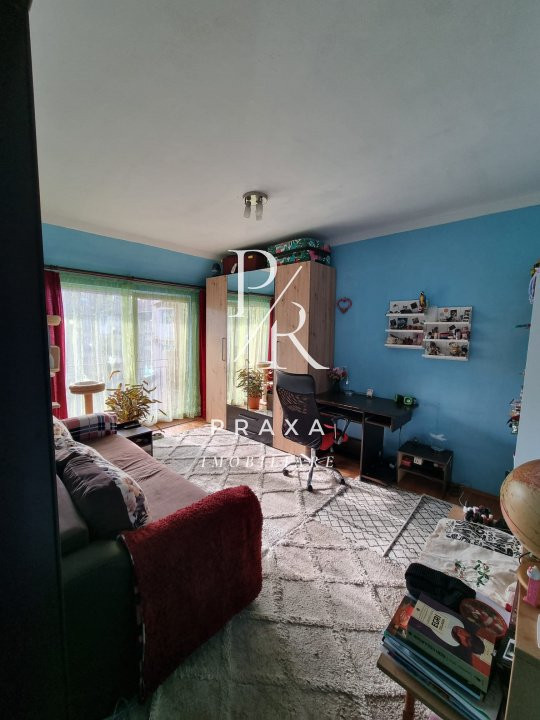 OCAZIE! Apartament 2 camere decomandate, etaj intermediar, parcare, zona Porii!