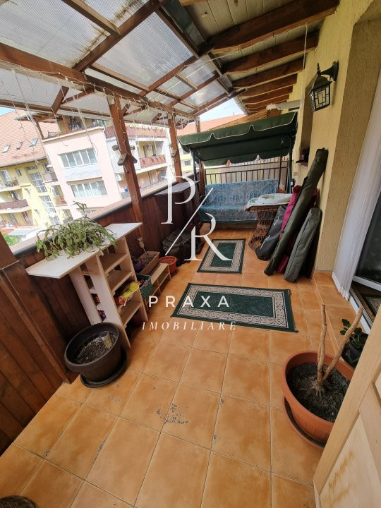 OCAZIE! Apartament 2 camere decomandate, etaj intermediar, parcare, zona Porii!
