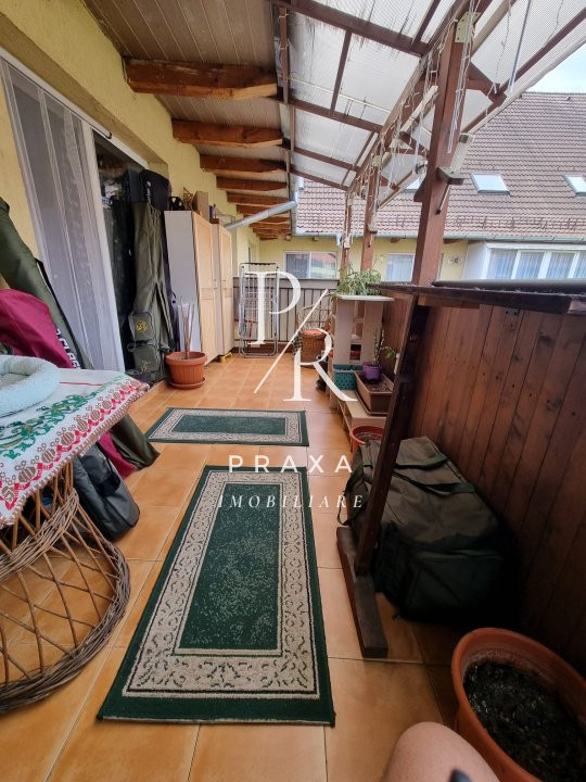 OCAZIE! Apartament 2 camere decomandate, etaj intermediar, parcare, zona Porii!