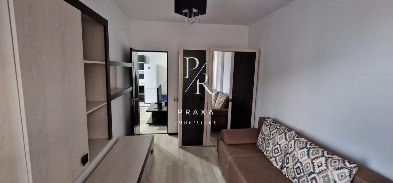 Apartament de Inchirat, 3 camere, 60 mp, garaj la cerere, zona VIVO!