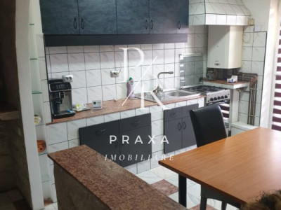 Apartament 2 camere, decomandat, mobilat, zona Primaverii-Manastur!