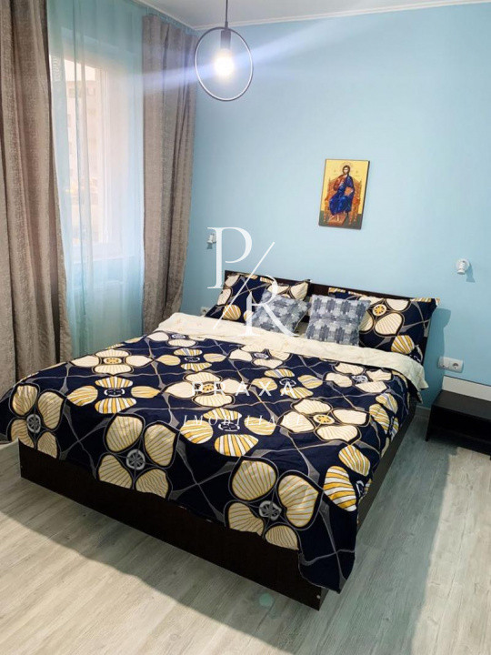 Apartament 3 camere semidecomandat,finisat,balcon, parcare zona Terra