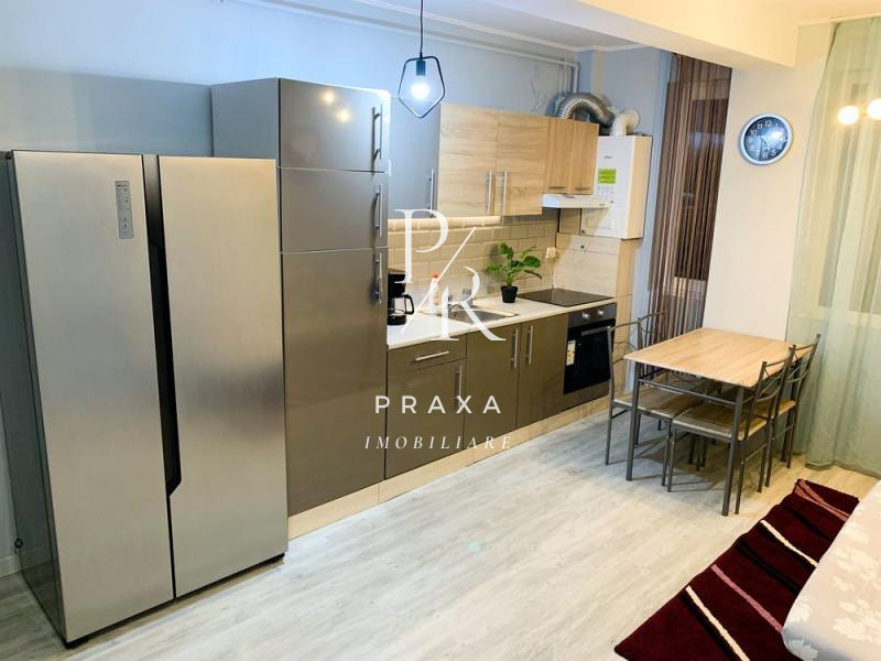 Apartament 3 camere semidecomandat,finisat,balcon, parcare zona Terra