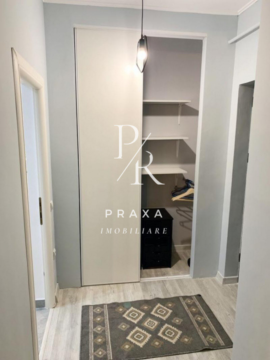 Apartament 3 camere semidecomandat,finisat,balcon, parcare zona Terra