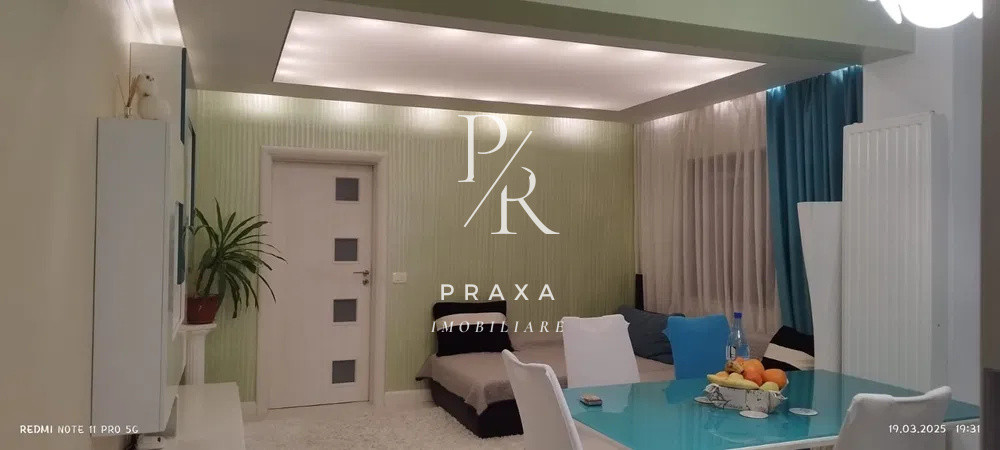 Aparament 3 camere 62 mp, etaj 2, balcon, parcare, zona Sub Cetate