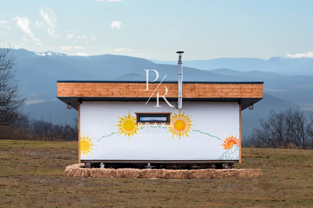 OCAZIE INVESTITIE! Tiny House traditional Romanesc! Lut, Paie, Acoperis verde! 