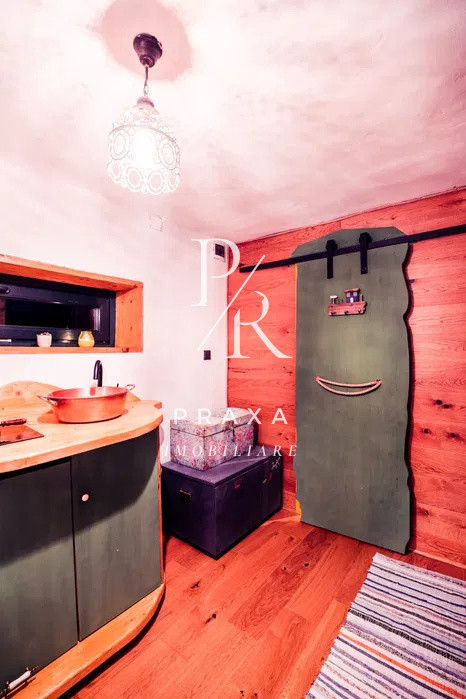 OCAZIE INVESTITIE! Tiny House traditional Romanesc! Lut, Paie, Acoperis verde! 