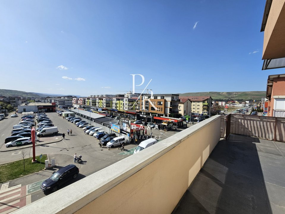 Spatiu de inchiriat, 60 mp cu terasa de 65 mp, Str Eroilor, Floresti!