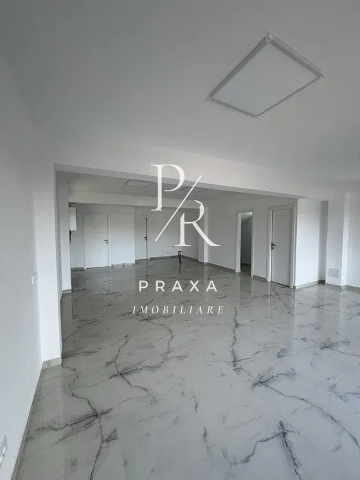 Spatiu comercial, 3 incaperi, 70 mp utili, 90 curte, 3 parcari, zona Terra!