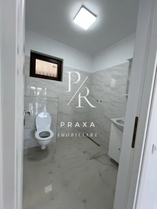 Spatiu comercial, 3 incaperi, 70 mp utili, 90 curte, 3 parcari, zona Terra!