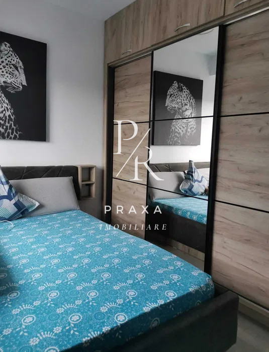 Apartament modern 3 camere, etaj intermediar, mobilat, parcare, zona Mega Image!