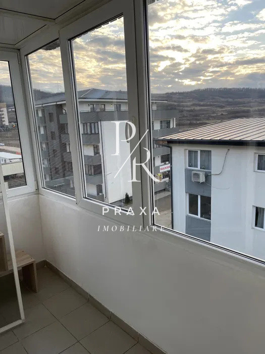 Apartament de inchiriat 2 camere 45 mp utili, balcon, zona Terra