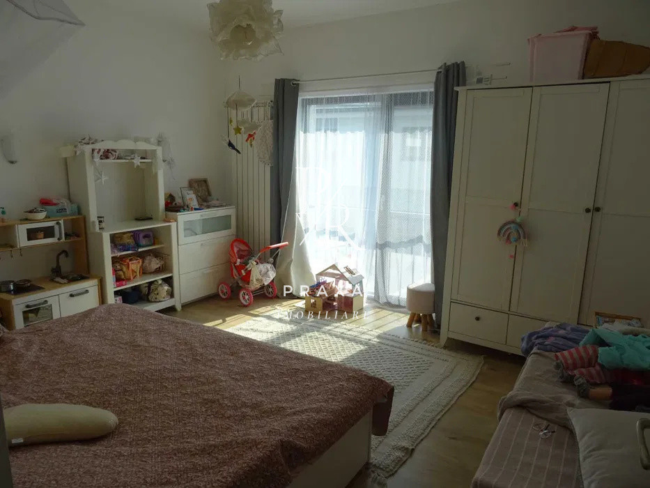 Casa 4 camere, 118 mp, teren 256 mp, 2 parcari, zona Crizantemelor!