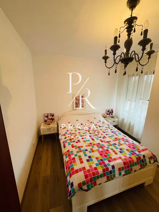 Apartament modern 2 camere, mobilat, etaj intermediar, parcare, zona Florilor!