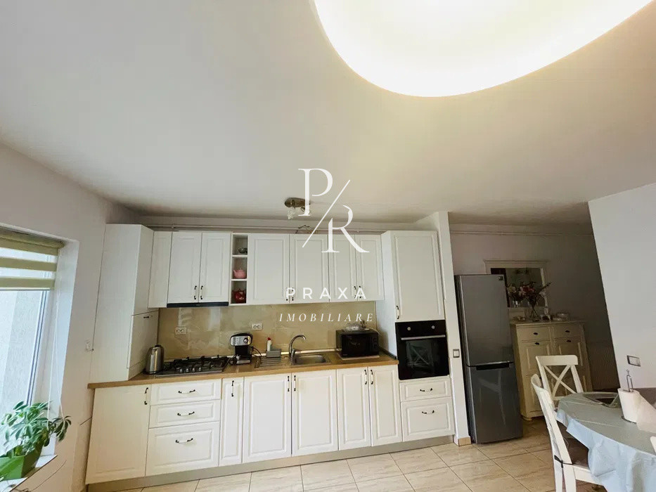 Apartament modern 2 camere, mobilat, etaj intermediar, parcare, zona Florilor!