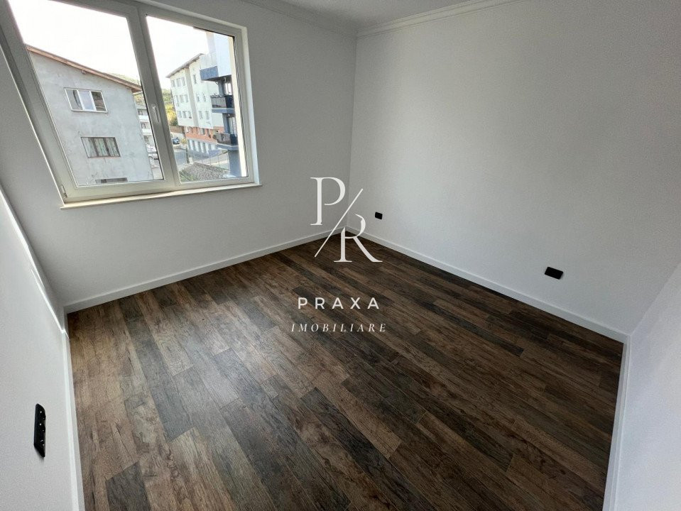 Ap FINISAT 3 camere, 62 mp, 2 bai cu TERASA 50 mp, garaj, Zona centrala!