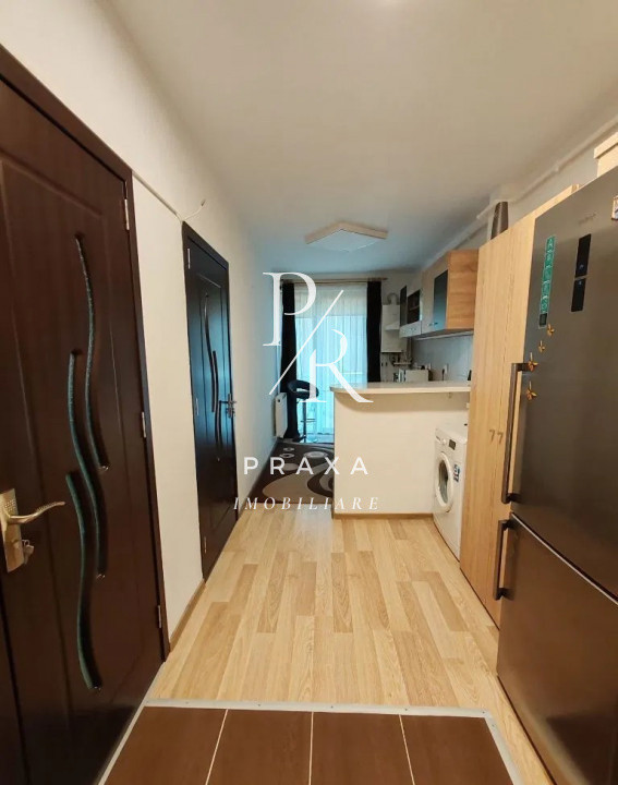 Apartament de inchiriat, 1 camera decomandat, 31 mp, balcon, etaj 2, zona Porii!