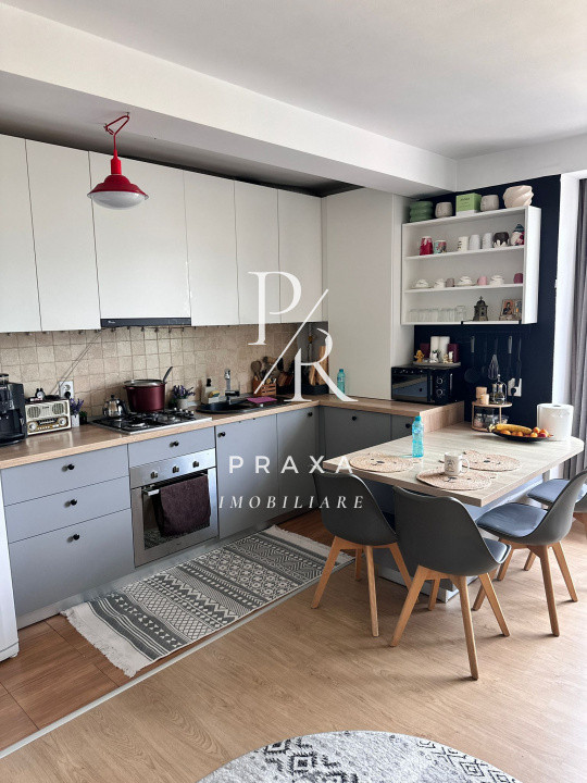Apartament 3 camere 66 mp, mobilat, balcon,etaj inermediar, zona Eroilor