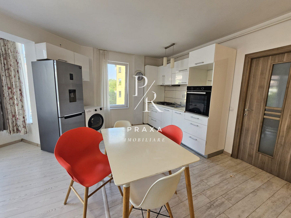 Apartament 3 camere, 70 mp, mobilat, parcare, Zona Eroilor, Floresti!
