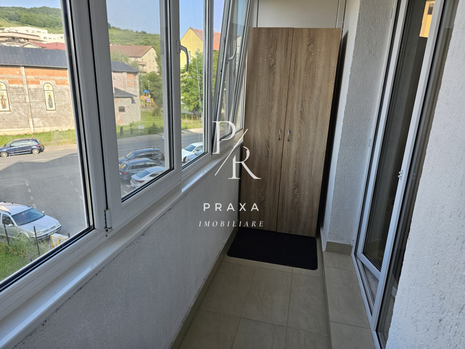 Apartament 3 camere, 70 mp, mobilat, parcare, Zona Eroilor, Floresti!