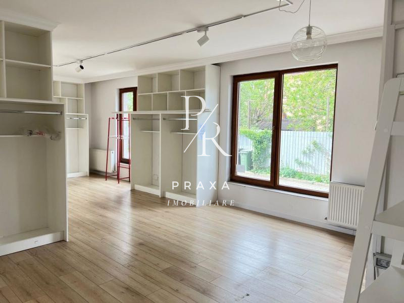 Spatiu comercial 66 mp utili ,zona Avram Iancu, parcare, gradina