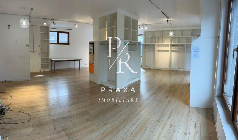 Spatiu comercial 66 mp utili ,zona Avram Iancu, parcare, gradina