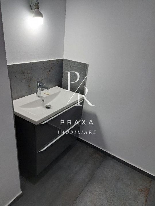 Apartament 2 camere, semidecomandat,finisat, etaj 1, zona Cetatii