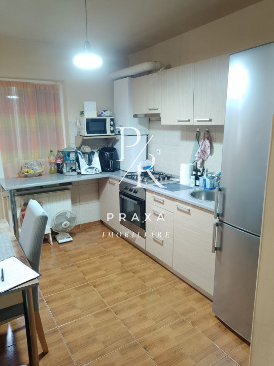Apartament 3 camere, 58mp, mobilat utilat, parcare, zona Terra - Sesul de Sus!