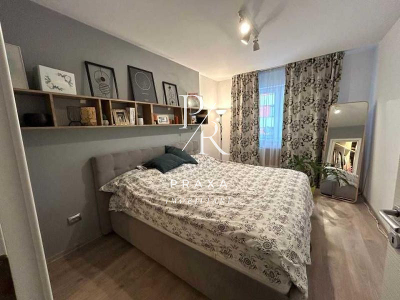 Apartament 2 camere, 57 mp utili, mobilat, utilat, etaj intermediar, zona Vivo