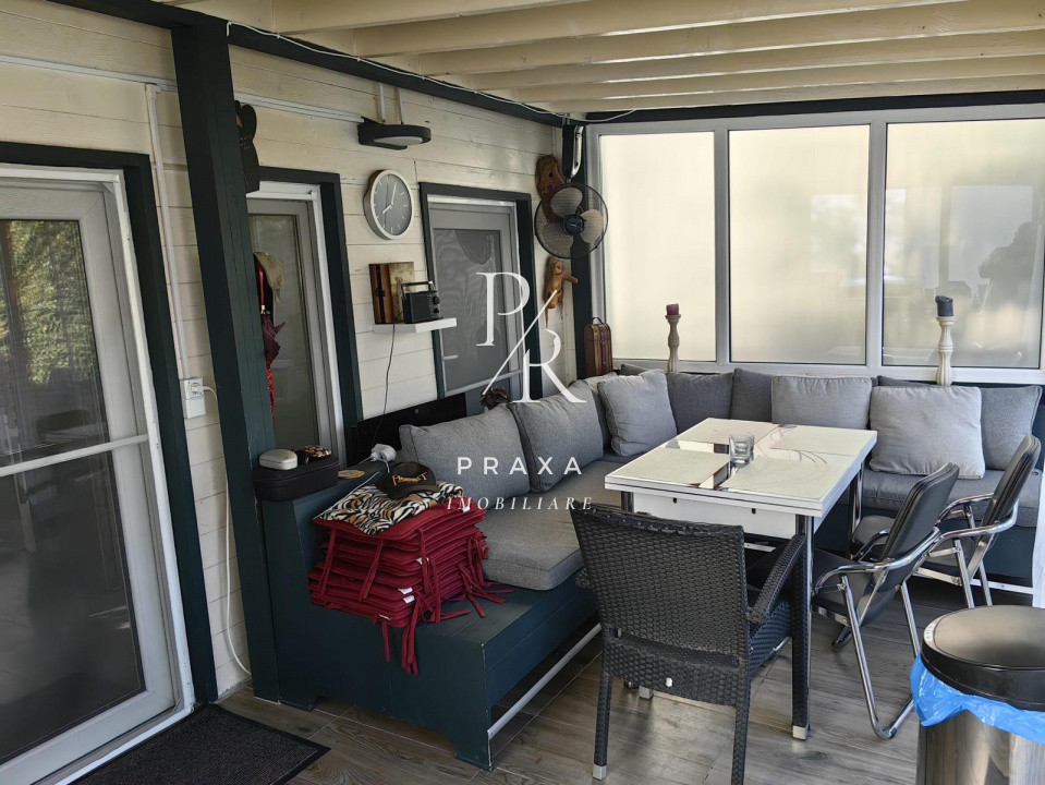 Casa, 175 mp, 1000 mp curte, 4 parcari, piscina, garaj, panouri solare,Floresti!