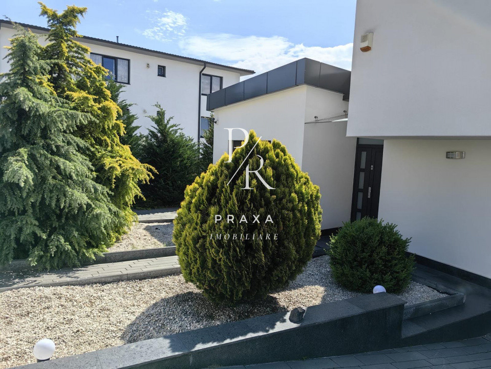 Casa, 175 mp, 1000 mp curte, 4 parcari, piscina, garaj, panouri solare,Floresti!