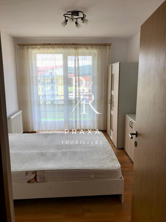Apartament 2 camere, semidecomandat 59 mp utili, balcon, zona Florilor