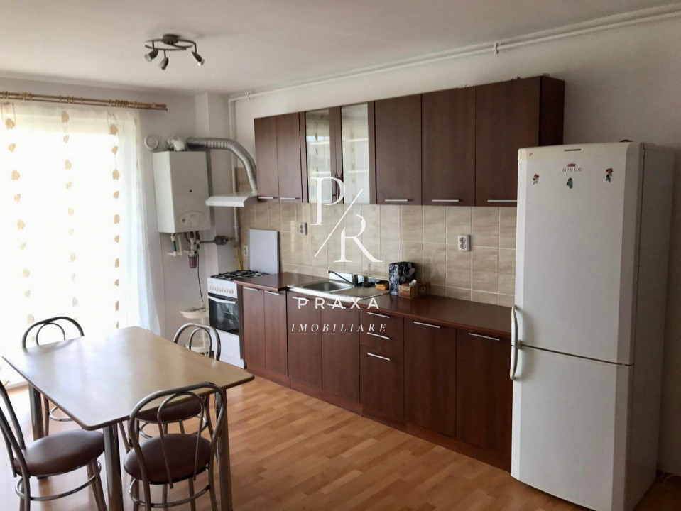 Apartament 2 camere, semidecomandat 59 mp utili, balcon, zona Florilor