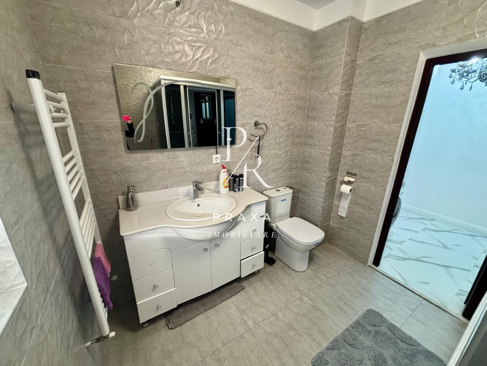 Apartament de vanzare 3 camere modern pe Eroilor!