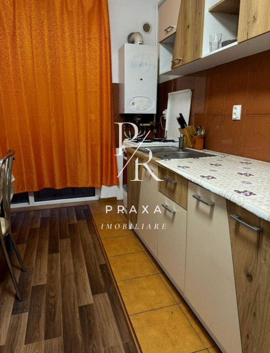 Apartament de vanzare pe Eroilor!