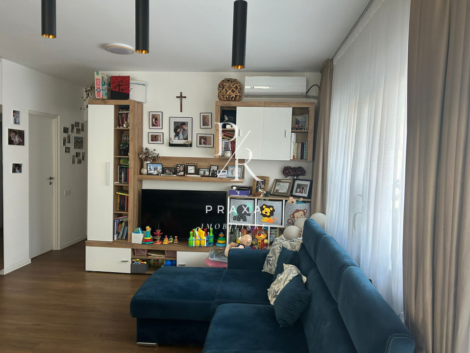 Apartament de vanzare 3 camere, 2 bai, parcare pe Cetatii!