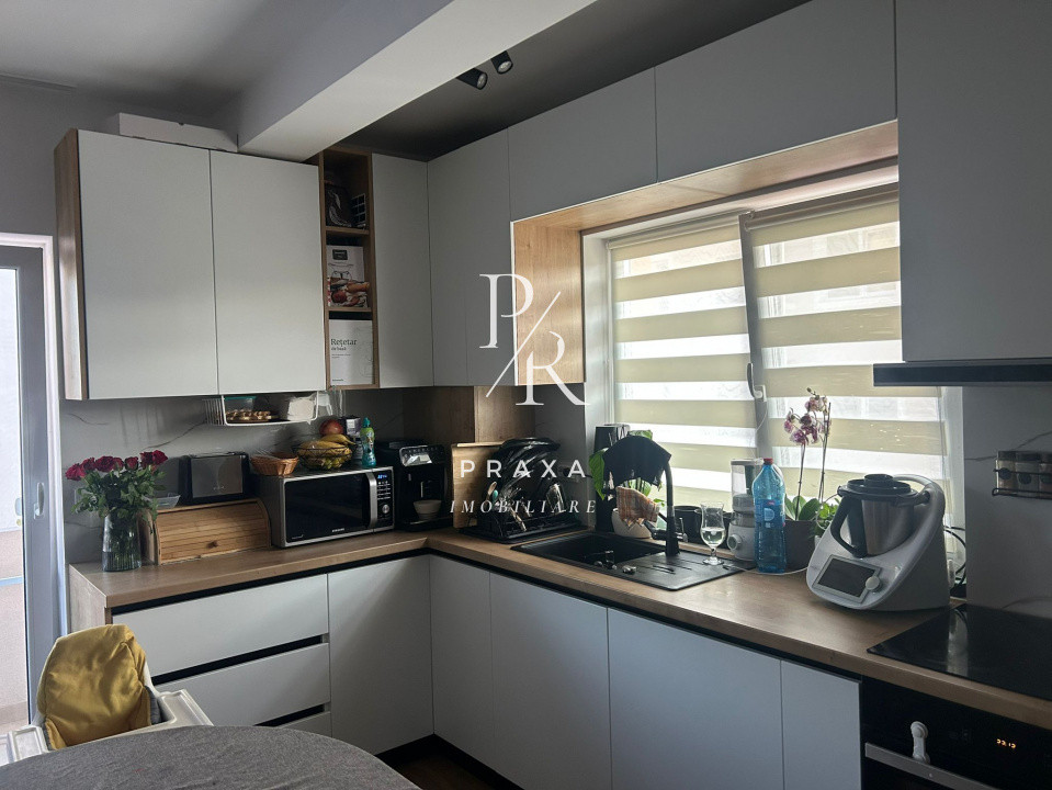 Apartament de vanzare 3 camere, 2 bai, parcare pe Cetatii!