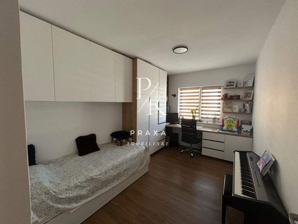 Apartament de vanzare 3 camere, 2 bai, parcare pe Cetatii!