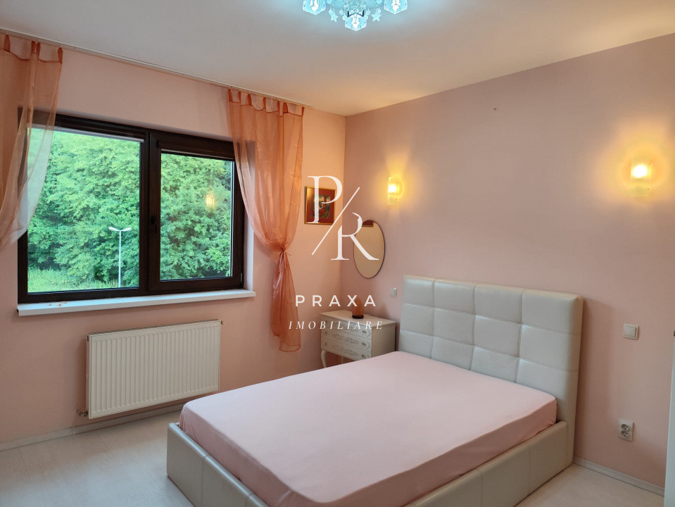 Apartament 2 camere,semidecomandat  53 mp, etaj,  zoana Sub Cetae